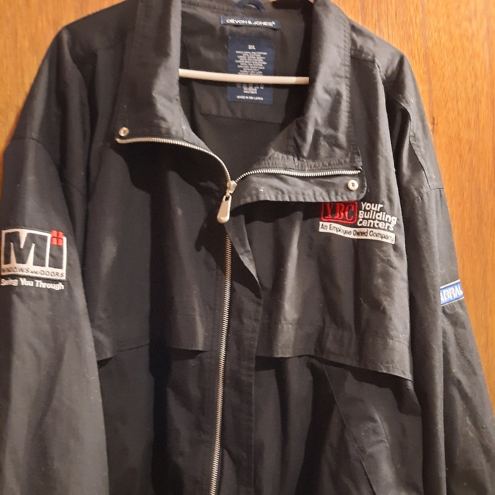 Lightweight jacket